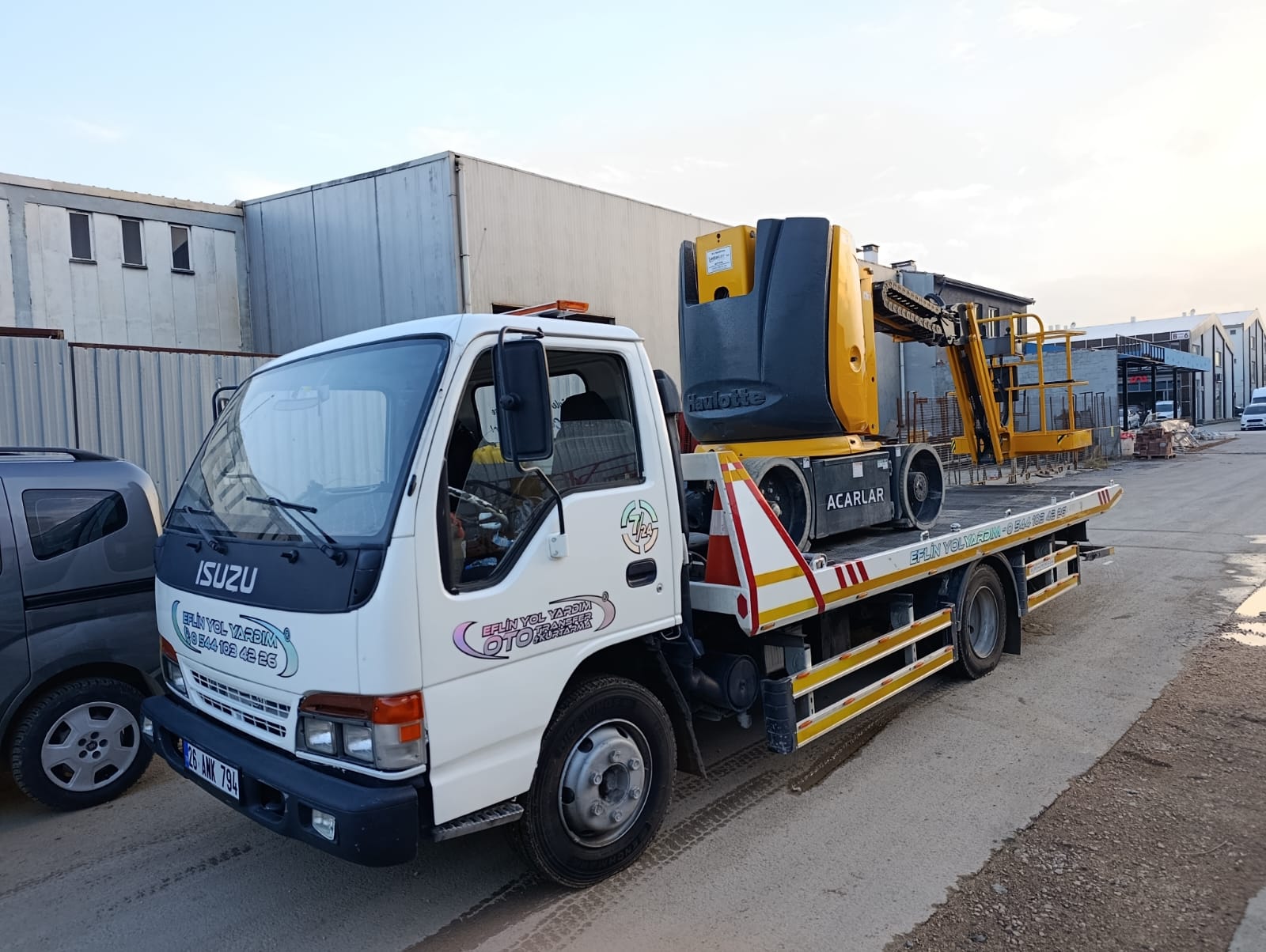 Eflin Oto Kurtarıcı Forklift Taşıma Hizmeti